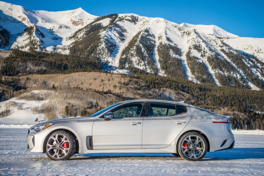  Kia Stinger GT AWD (CK) 2017 года  (NA) (фото 35 из 42)